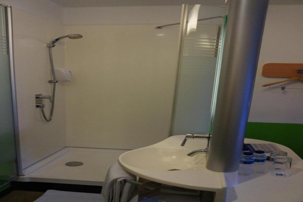 Ibis Budget Jakarta Airport Tangerang Esterno foto
