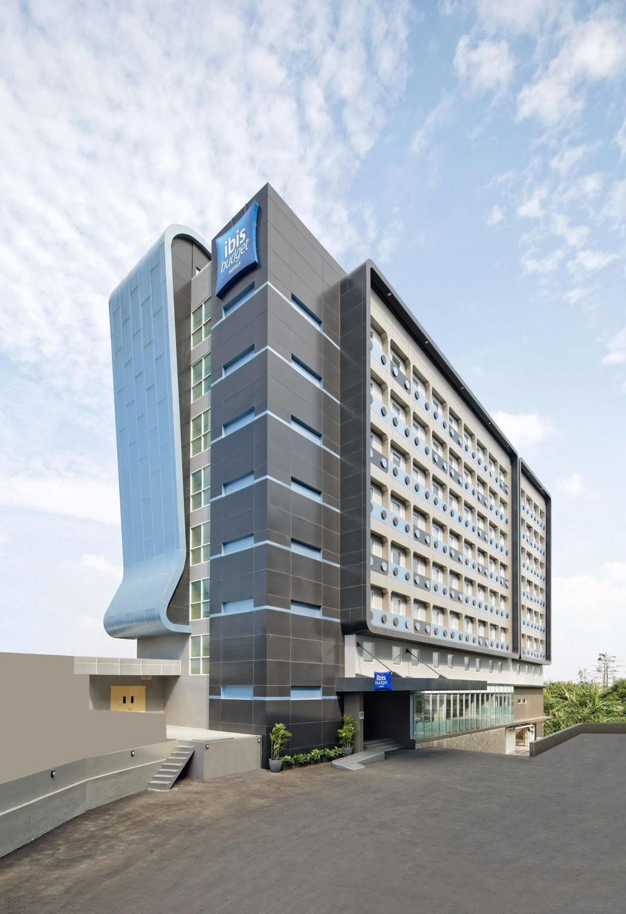 Ibis Budget Jakarta Airport Tangerang Esterno foto